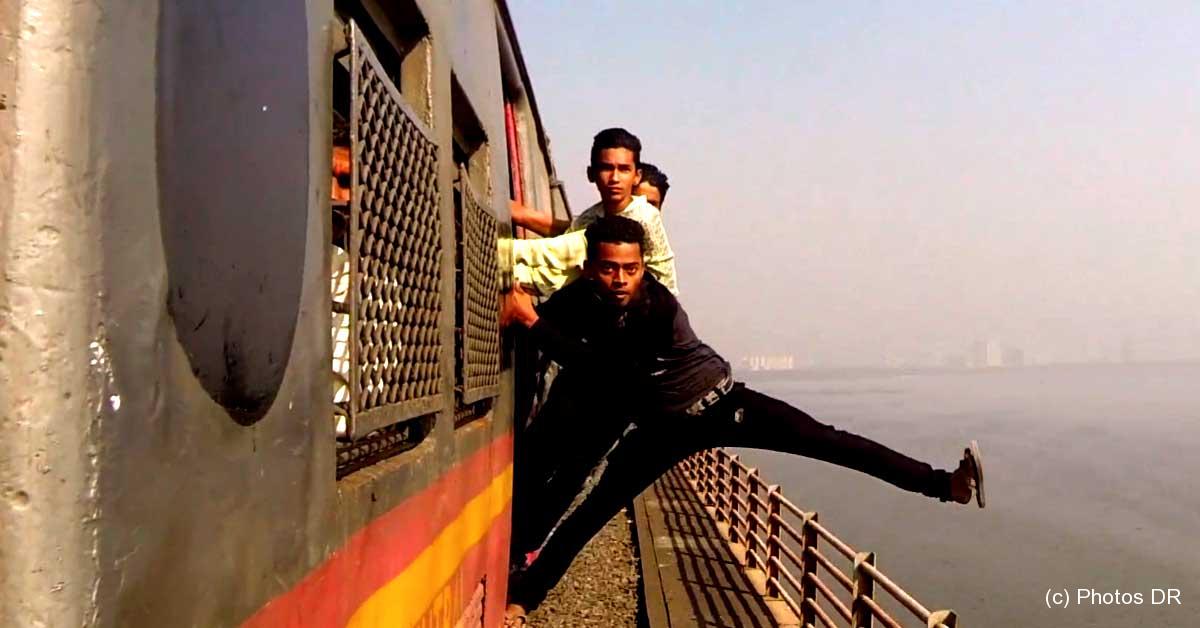 À Mumbai, les trompe-la-mort des trains de banlieue 6 (c) Photos DR