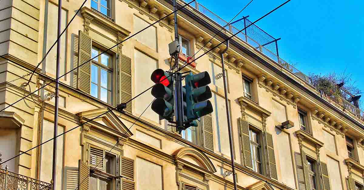 Dossier Bordeaux Métropole : Circulation. La suppression des feux à l’essai 1 Dossier Bordeaux Métropole : Circulation. La suppression des feux à l’essai