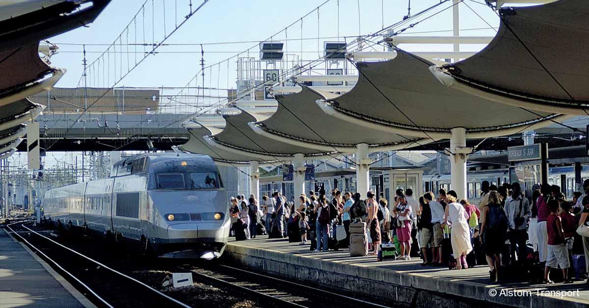 SNCF. Bilan estival satisfaisant 16 © Alstom Transport