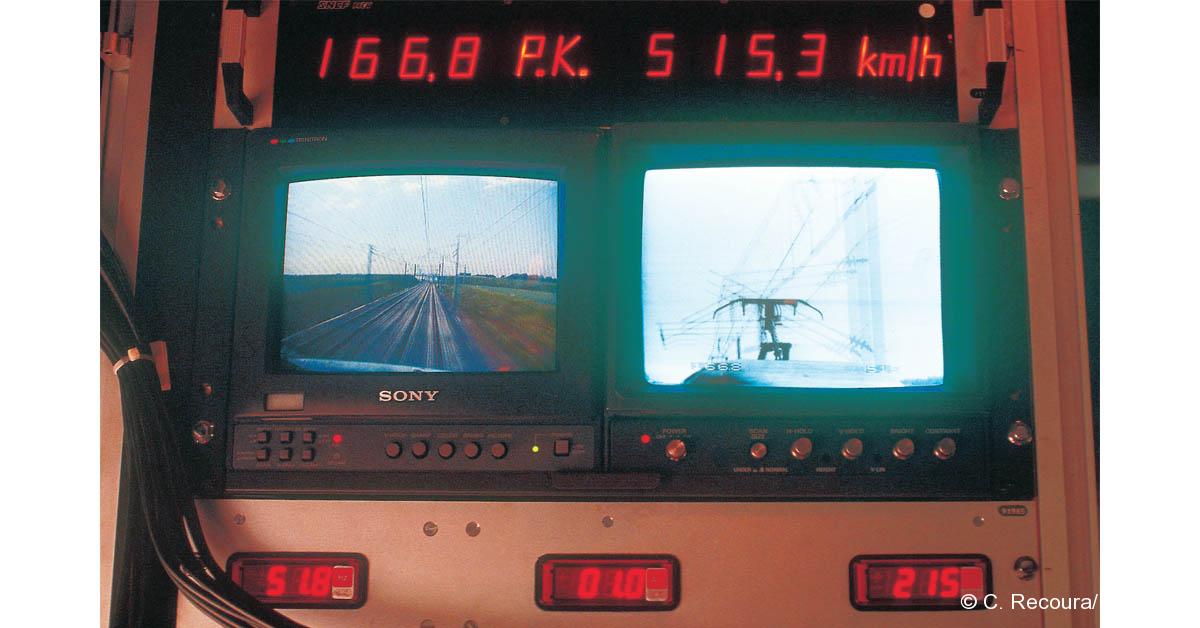 Comparaison. Dans les rames des deux records 10 © C. Recoura/Photorail