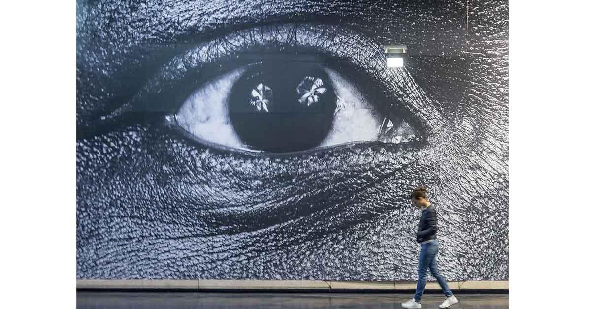 Paris. JR pose sur les voyageurs du métro des « regards » inédits 1 © RATP
