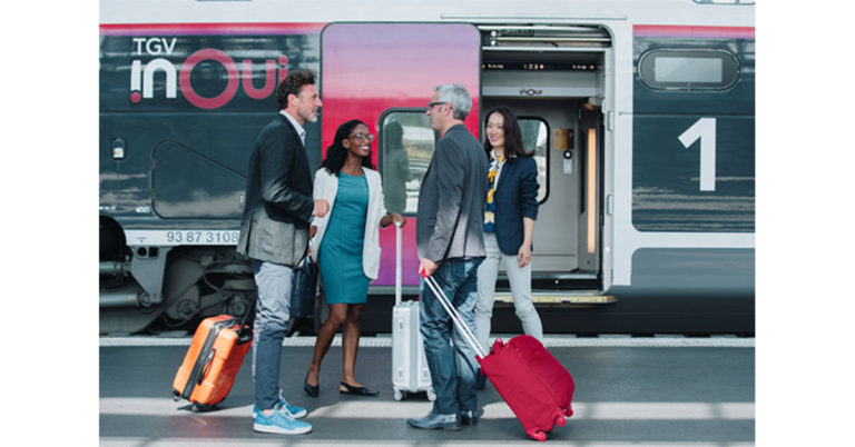 Services. Des cartes de réduction SNCF vraiment plus simples ? 2 © SNCF