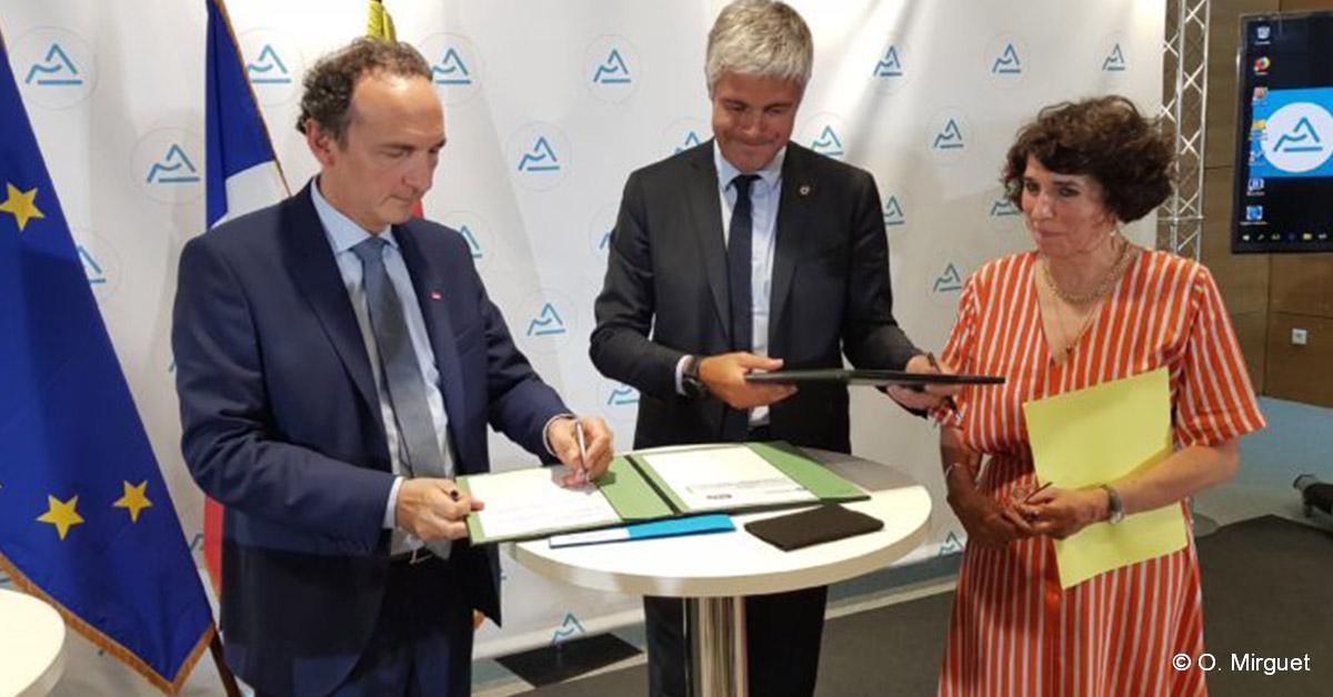 Auvergne-Rhône-Alpes. La région et la SNCF signent un moratoire sur la fermeture des guichets 1 © O. Mirguet