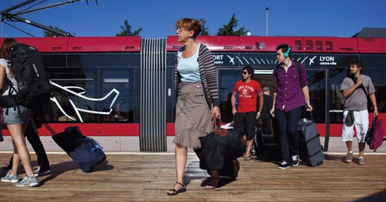 Desserte de Lyon-Saint-Exupéry. Rhônexpress perd son recours contre le Sytral 12 © DR