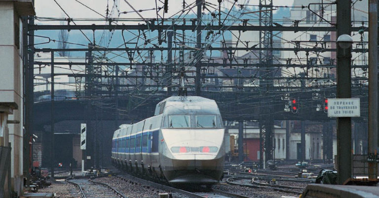 Il était une fois dans La Vie du Rail 97) TGV Rhin-Rhône. Histoire d’un tracé controversé (2/2) 14 © Christophe RECOURA/LVDR