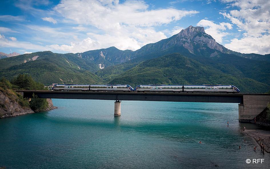 Petites lignes. Un plan de sauvetage inachevé 1 © RFF