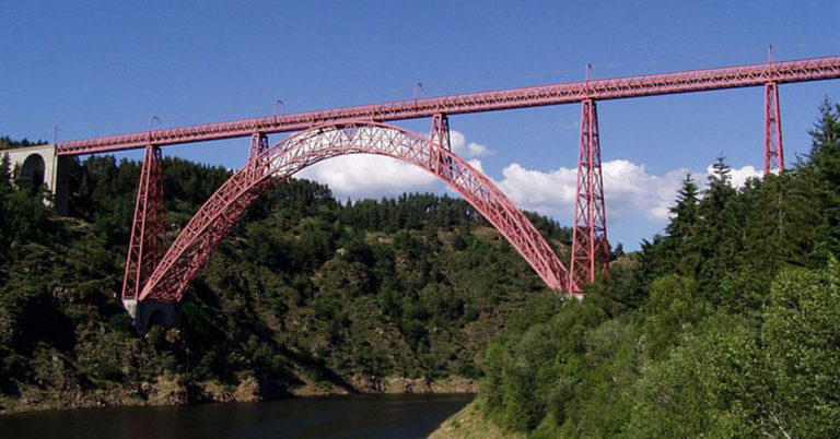 Amiga. La ligne de l’Aubrac classée parmi les 10 plus belles d’Europe 10 Amiga. La ligne de l’Aubrac classée parmi les 10 plus belles d’Europe