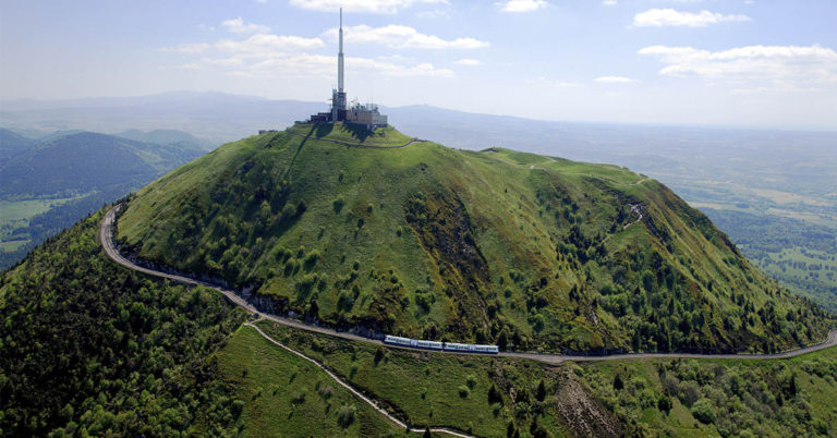 Tourisme. (Re)découvrir la France train. 1/4 10 @RENE MANZONE