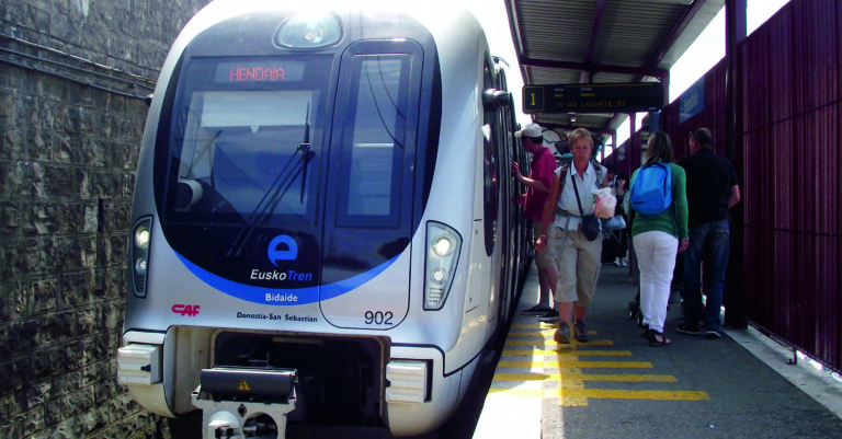 Nouvelle-Aquitaine. Hendaye a une nouvelle gare mais le réseau « Y basque » accumule les retards 14 © Smiley.toerist
