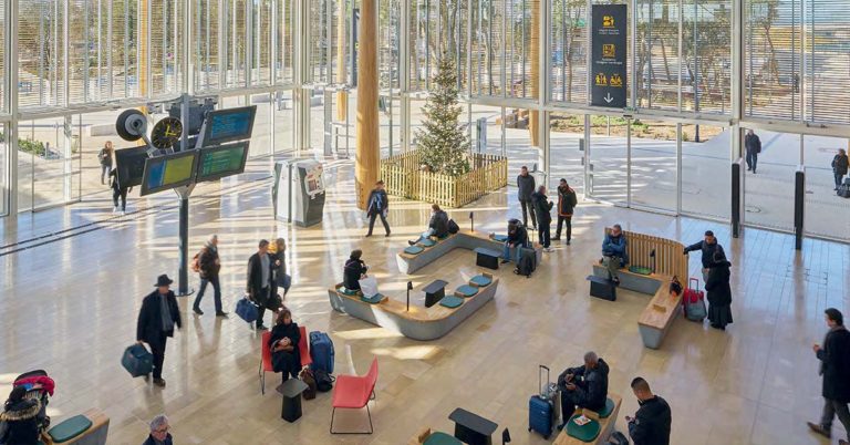 Innovation. Les gares passent à l’ère numérique 12 © Arep