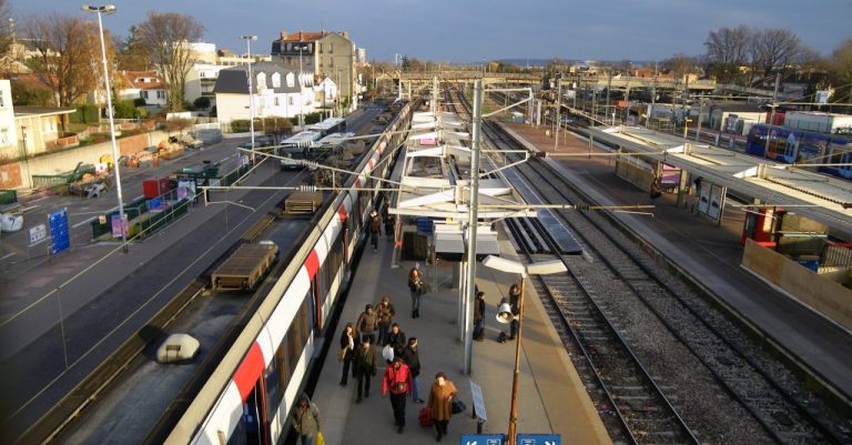 Ile-de-France. Pourquoi Alstom a finalement accepté le marché du RER B 8 © CC-iodure 2049