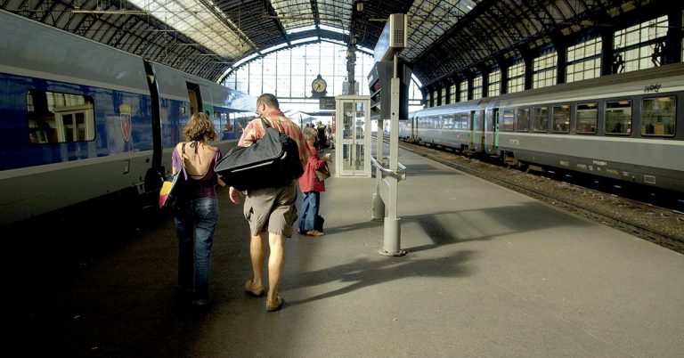 Tarification. La SNCF lance la carte Avantage 8 Tarification. La SNCF lance la carte Avantage