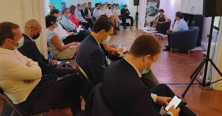 « Mon objectif, c’est d’être moins cher et plus simple » Christophe Fanichet, PDG de SNCF Voyageurs 20 © VRT