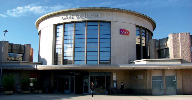 Dijon-Ville. Modernisation de l’atelier de maintenance des TER 8 © Pdkauffmann