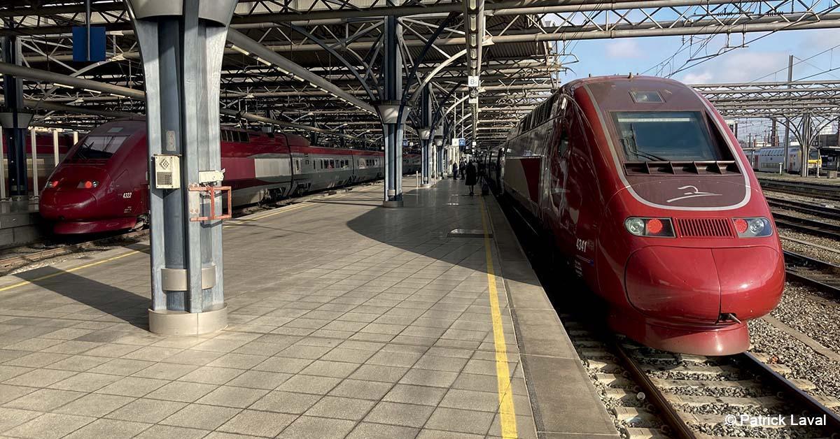 Europe. Thalys dévoile la première rame PBKA rénovée Ruby 1 © Patrick Laval