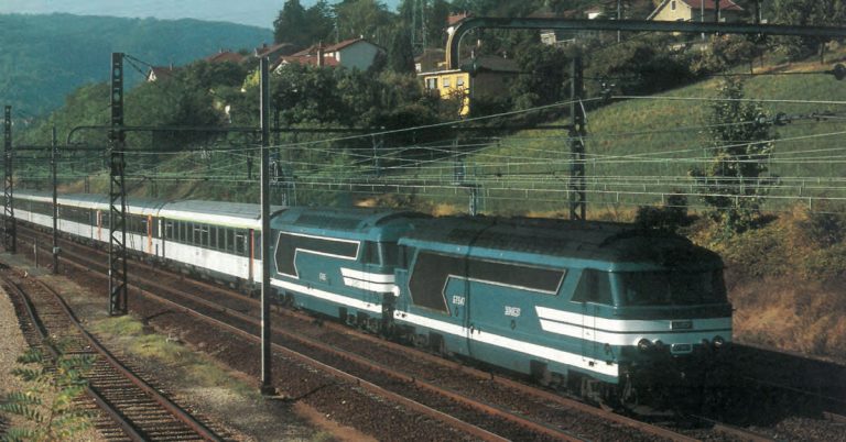 Il était une fois dans La Vie du Rail 138) Comment sauver les transversales 2 © Christophe RECOURA/LVDR