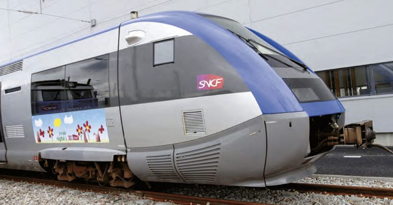Il était une fois dans La Vie du Rail 139) Ateliers, conduite, matériels, entretien. L’heure du train propre 10 © Sylvain CAMBON/SNCF CAV