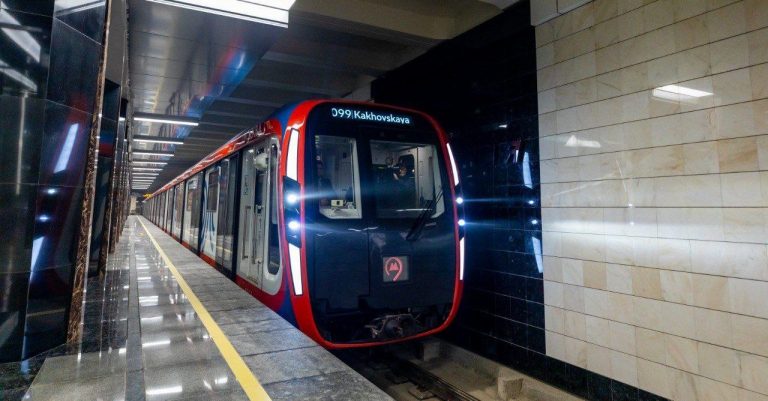 Russie. Le métro de Moscou inaugure 21 km de grande ceinture 20 Russie. Le métro de Moscou inaugure 21 km de grande ceinture