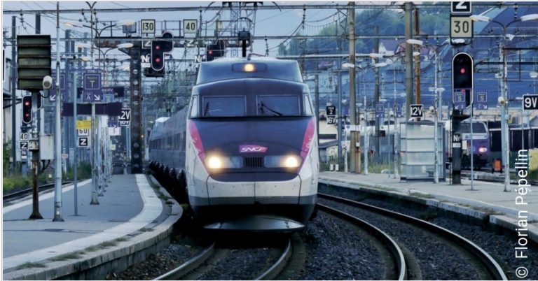Polémique sur la hausse des tarifs ferroviaires. Un expert donne plutôt raison à la SNCF 18 Polémique sur la hausse des tarifs ferroviaires. Un expert donne plutôt raison à la SNCF