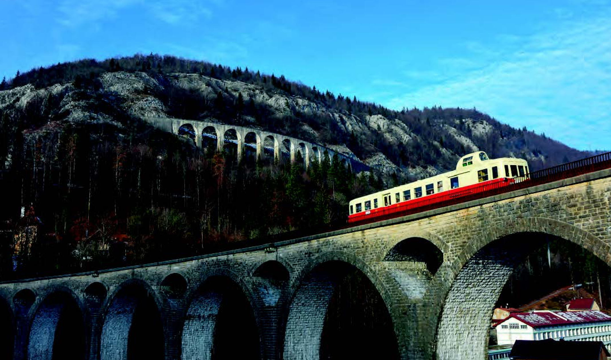 Trains touristiques en France - Paysages grandioses et escapades sportives 1 © Philippe Lagathu