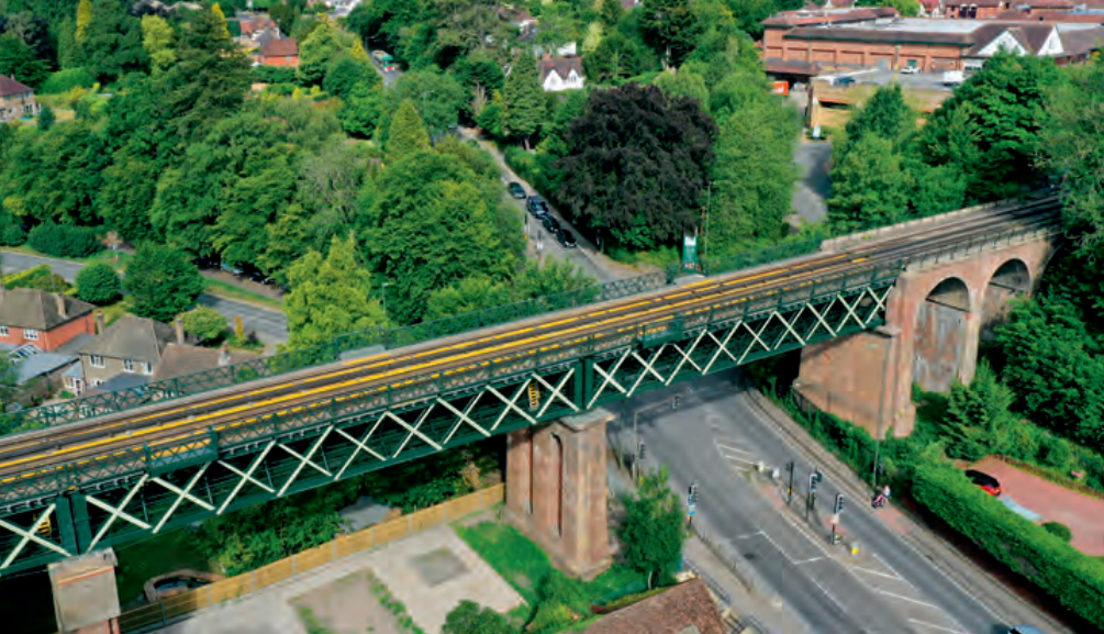 Grande-Bretagne. Rénovation achevée pour l’emblématique viaduc d’Oxted 1 © Network Rail