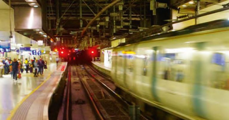 Réforme britannique floue et épouvantail français 10 © Patrick Laval