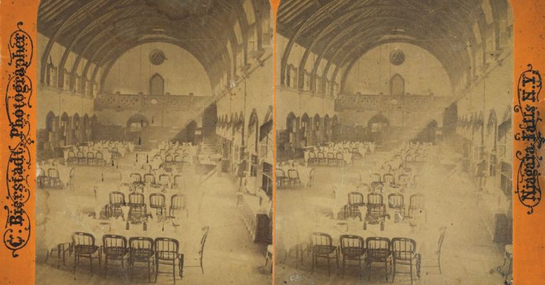 Le Fast-Food de gare 8 © NYPL