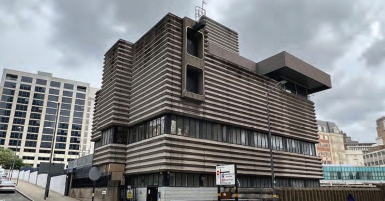 Grande-Bretagne. Un poste d’aiguillage « brutaliste » attire les foules 6 © Network Rail