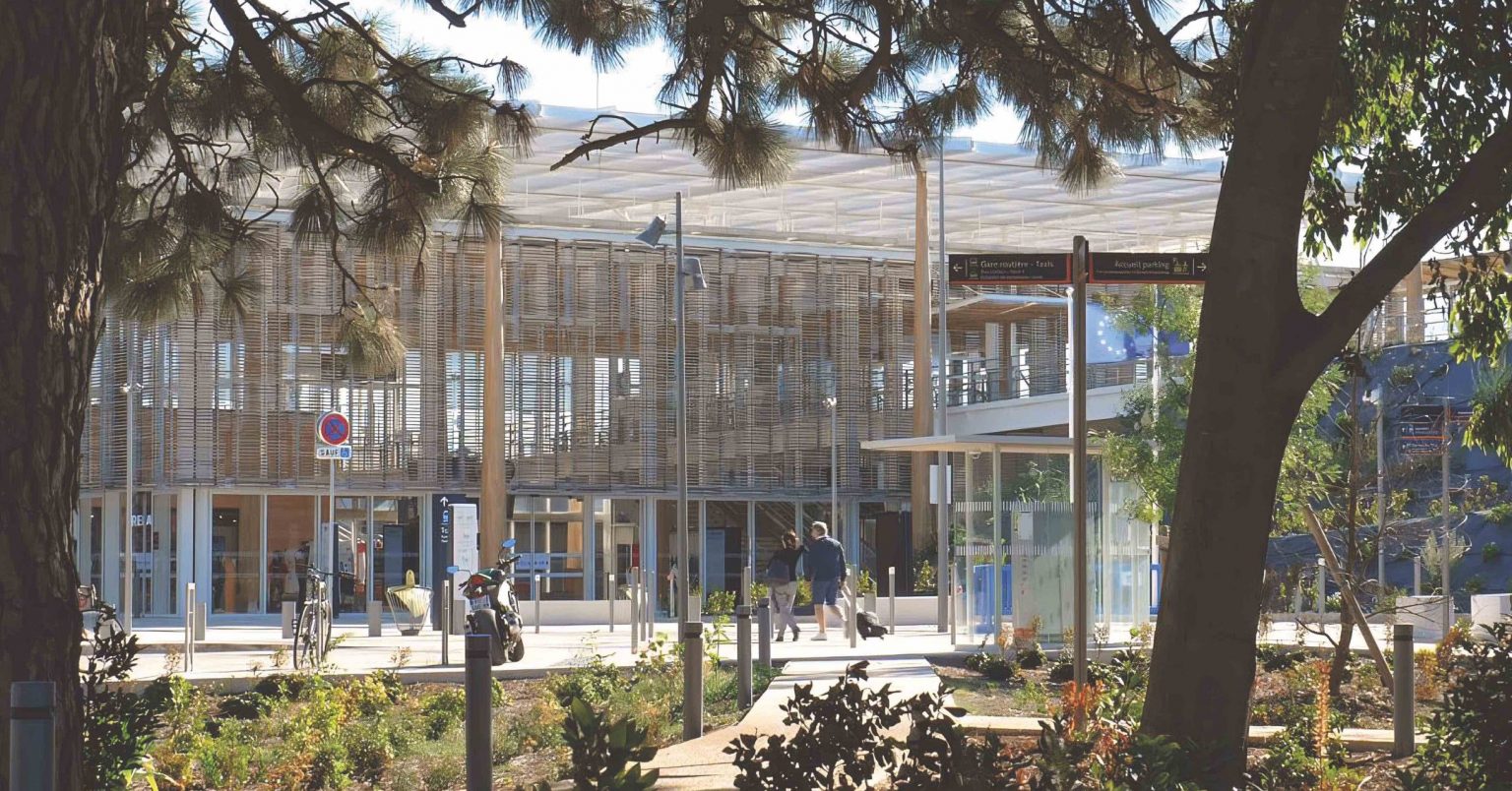 Adapter les gares aux risques climatiques 1 © AREP