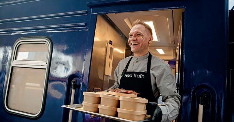 Ukraine. Une « cuisine sur rail », promesse d’un repas chaud 1 © DR