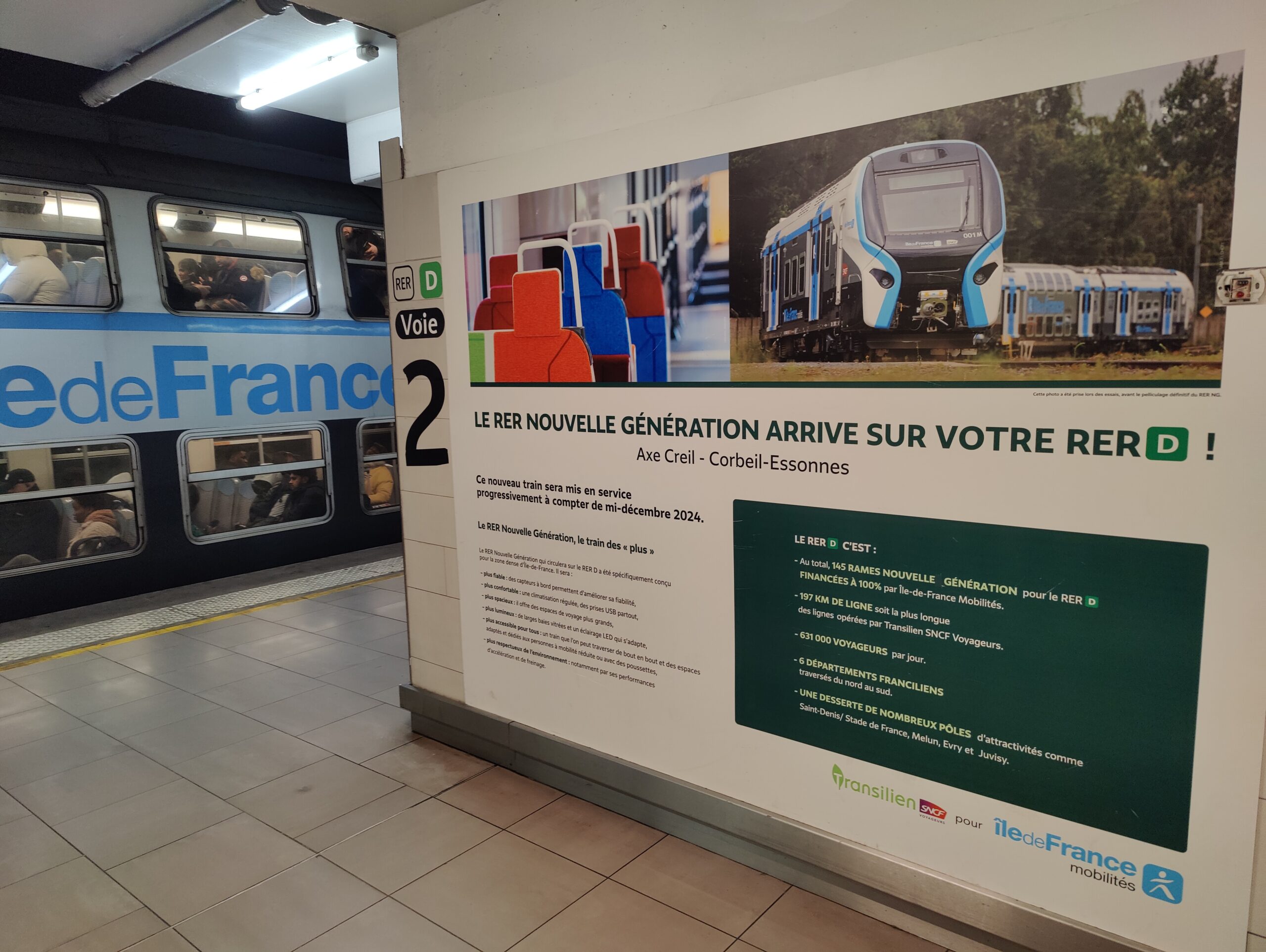 Révolution sur la ligne D : Les premières rames RER NG en service 1 RER NG sur le RER D @YannGoubin