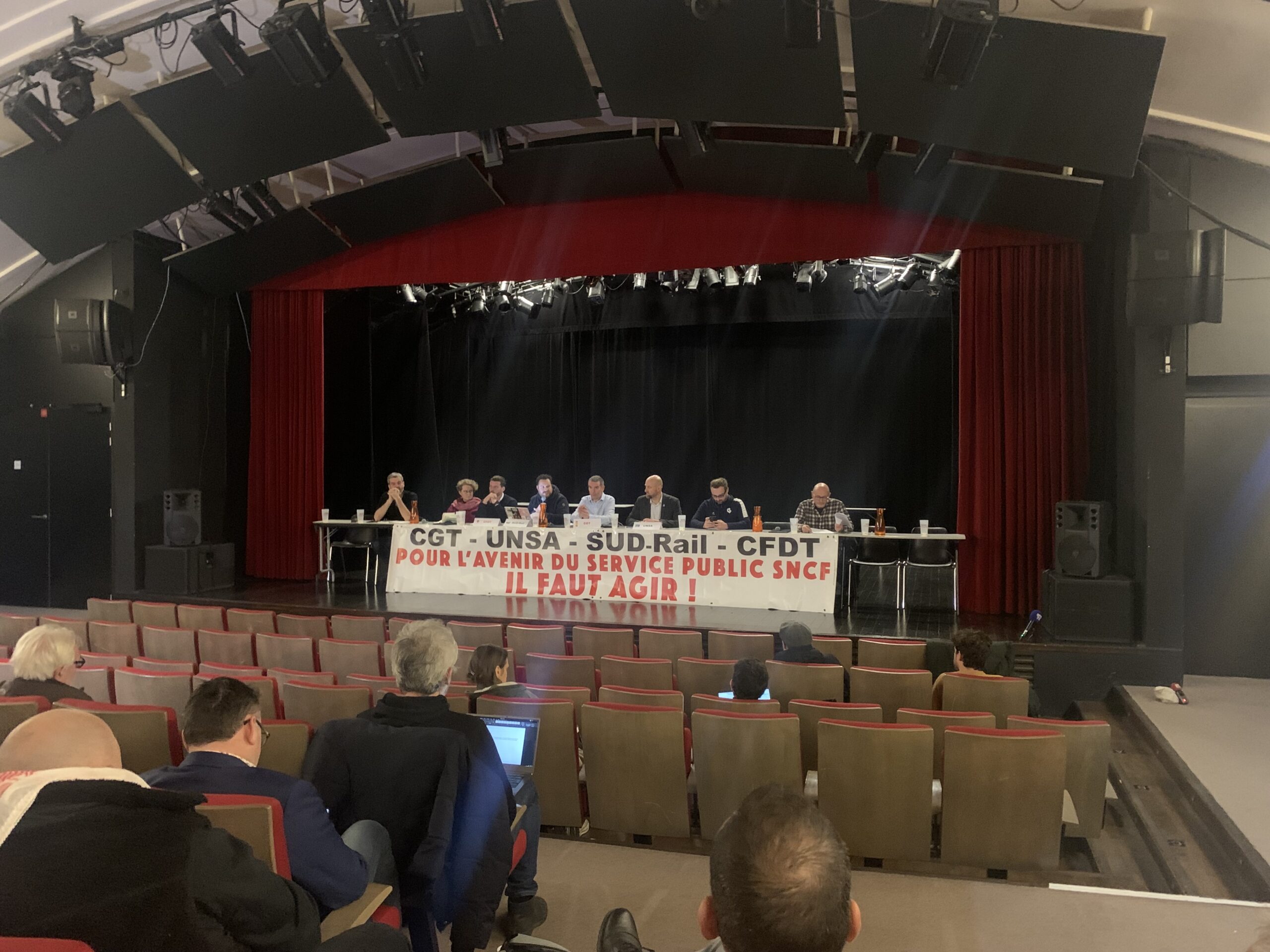 Accord Historique sur le Fret à la SNCF : Les Syndicats Signent malgré une Menace de Grève en Décroissance 7 Syndicats SNCF