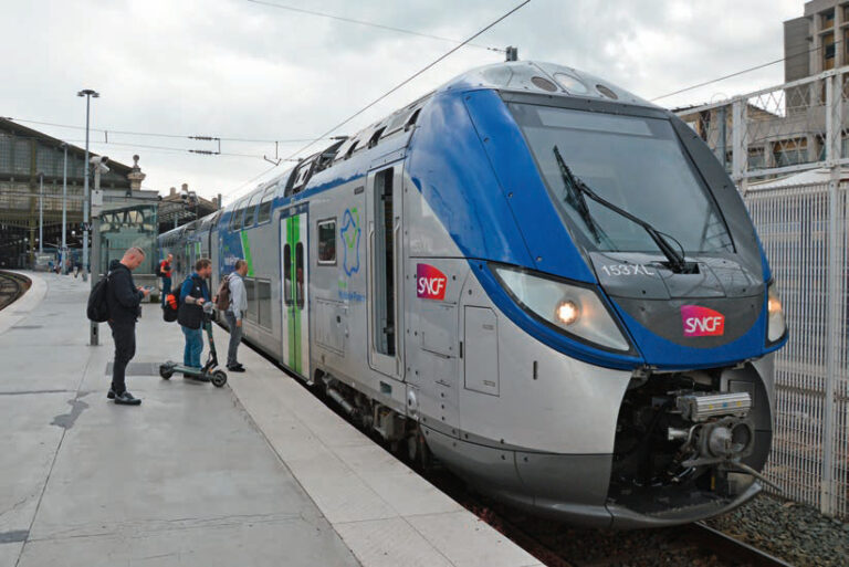 Hauts-de-France : Découvrez la Nouvelle Vie à Bord des Omneo Premium 12 Hauts-de-France : Découvrez la Nouvelle Vie à Bord des Omneo Premium