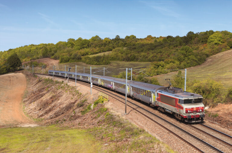 La Fin Progressive des Voitures Corail : Une Époque Révolue 12 La Fin Progressive des Voitures Corail : Une Époque Révolue
