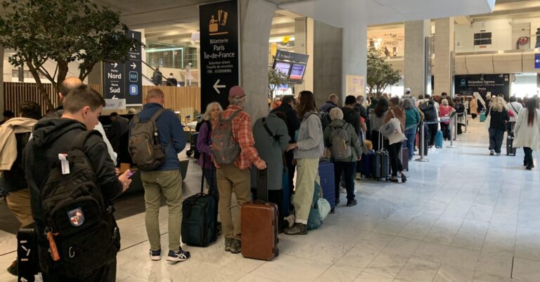 Roissy-Charles de Gaulle se prépare à accueillir un afflux massif de voyageurs pour les JO 4 RER B Roissy