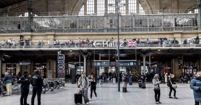 La Gare du Nord Prête pour les JO : Une Modernisation Réussie 10 La gare Paris-Nord a subi une cure de jouvence en prévision des JO.