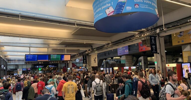 La SNCF frappée par une attaque sans précédent sur son réseau LGV à la veille des JO 16 La SNCF frappée par une attaque sans précédent sur son réseau LGV à la veille des JO