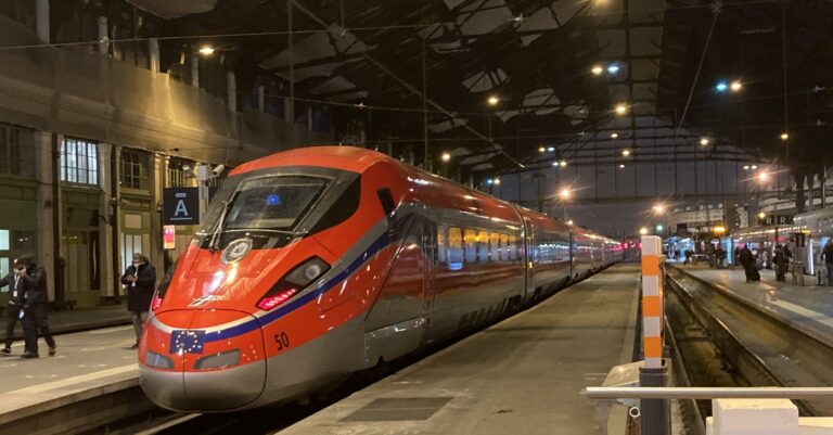 Réinventer le Modèle Ferroviaire Français Face à la Montée de la Concurrence 18 Départ du premier train Trenitalia France de Paris pour Milan