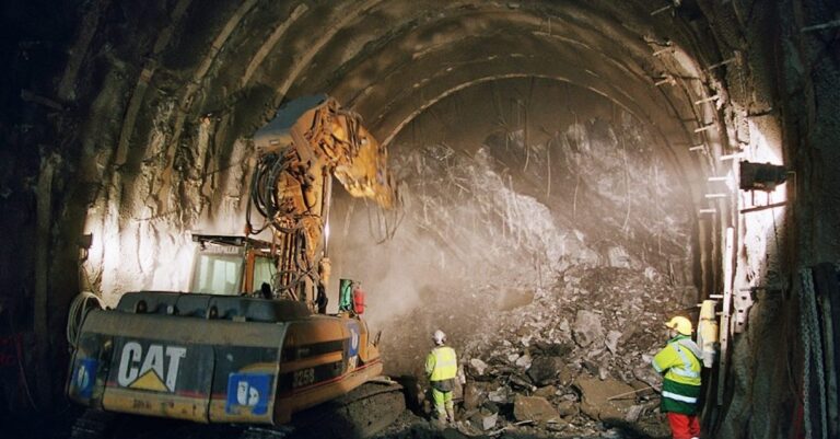 L'avenir du Lyon-Turin en suspens : Décision européenne imminente sur le financement des accès français 20 L'avenir du Lyon-Turin en suspens : Décision européenne imminente sur le financement des accès français