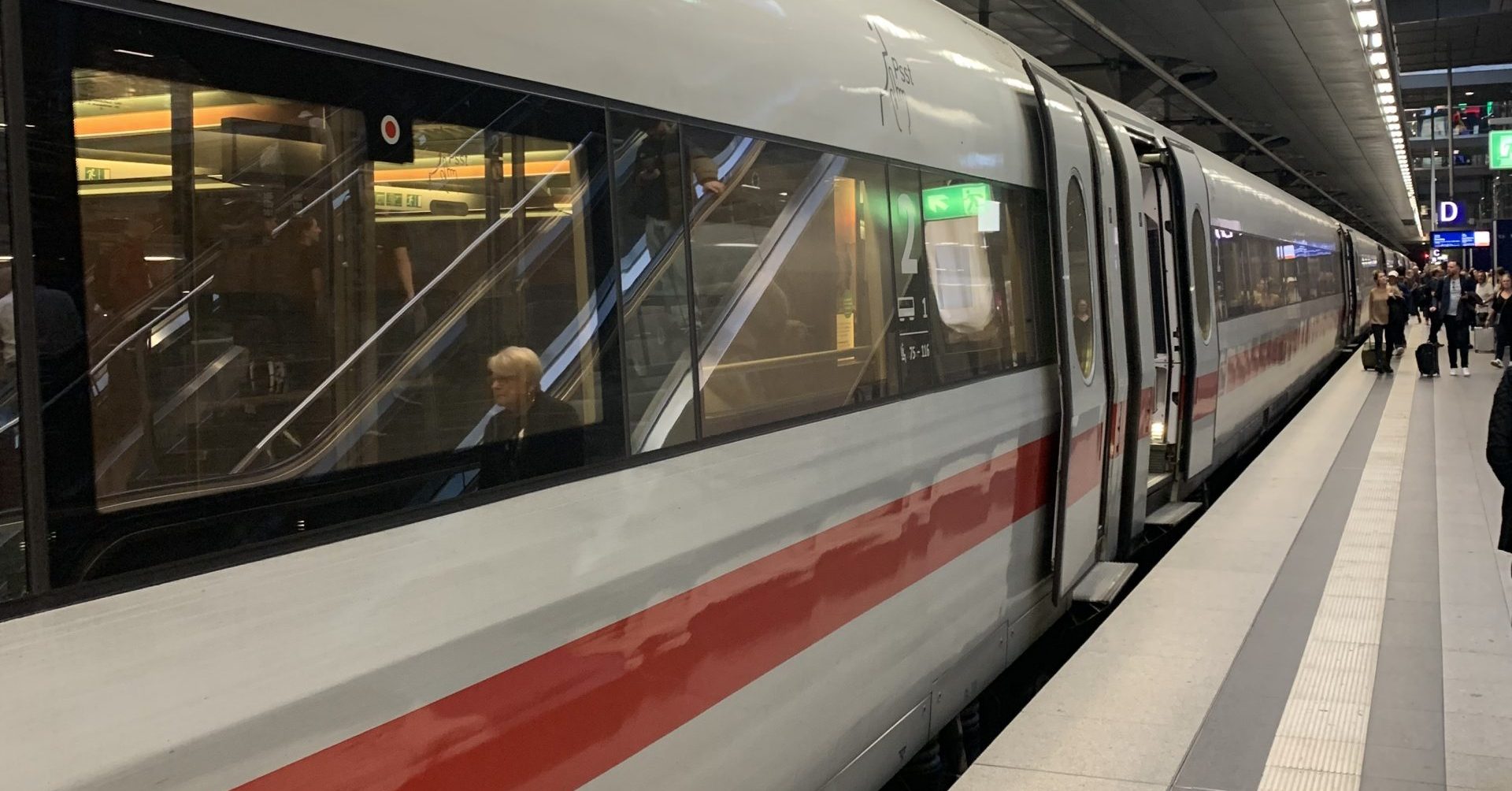 Nouvelle Liaison à Grande Vitesse : Paris et Berlin Bientôt Connectés en 8 Heures ! 1 Un ICE à Berlin
