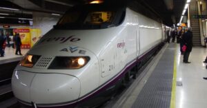 Un « TGV » (AVE S100) de la Renfe pour aller en France !