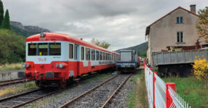 Train rouge à Caudiès