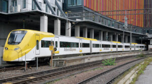 le Coradia X3 003 quittera le terminal Arlanda Express situé en gare de Stockholm Central à 7 h 20 au train AEX 7910 Stockholm C - Arlanda Norra (9 septembre 2017)