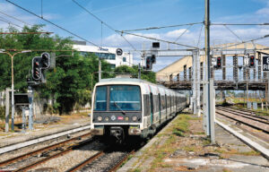 nouvelle signalisation en gare du Bourget côté Aulnay-sous-Bois pour accéder aux installations de retournement et au faisceau de remisage.