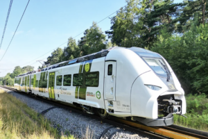 Allemagne : Des Mireo Plus B de Smart Train Lease sur la RE 47 13 Smart Train Lease loue trois Mireo Plus B à Regiobahn pour l’exploitation de la RE 47, ici le 2564 001 (1er juillet 2026) Crédit photo :** **Smart Train Lease