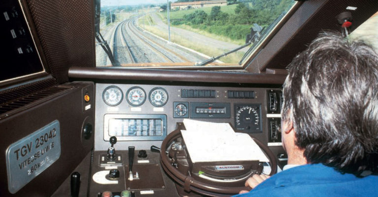 1979. L’arrivée des pilotes du rail 16 ©Ph. Hérissé
