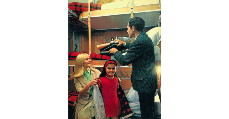 Les trains de nuit attendent leur réveil 8 ©Coll. G. R.