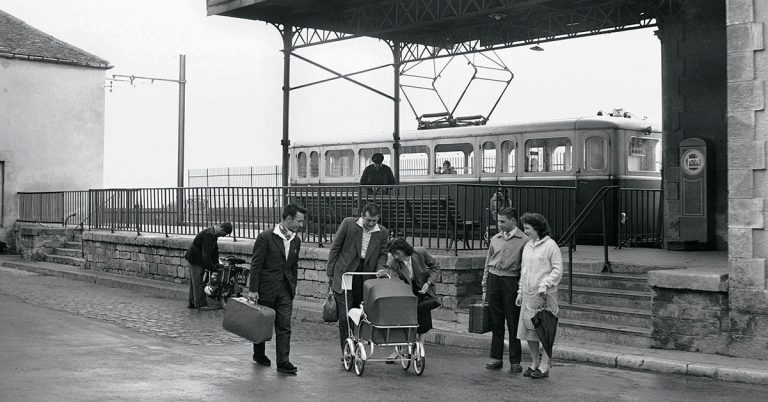 La crémaillère de Langres. La première de France 12 © août 1958 ; F. Fénino/Photorail