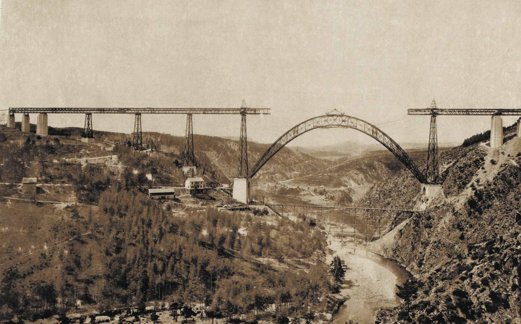 GRAND MILLÉSIME POUR LE VIADUC DE GARABIT ET LA LIGNE DE L’AUBRAC